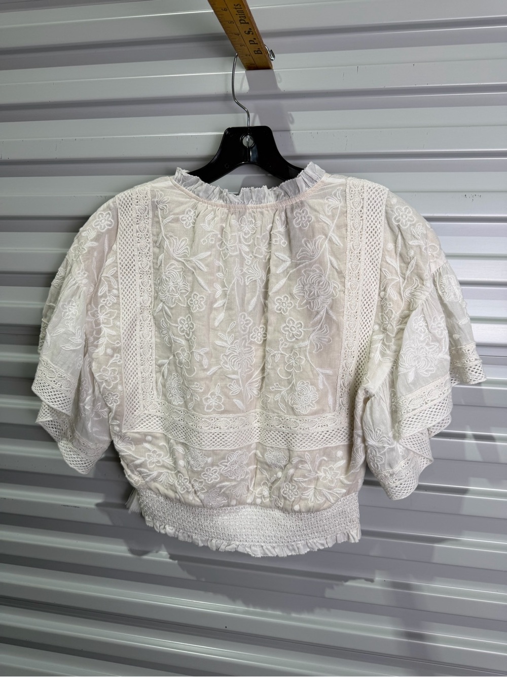 Alice + Olivia Ivory Floral Lace Puff Sleeve Blouse XS
